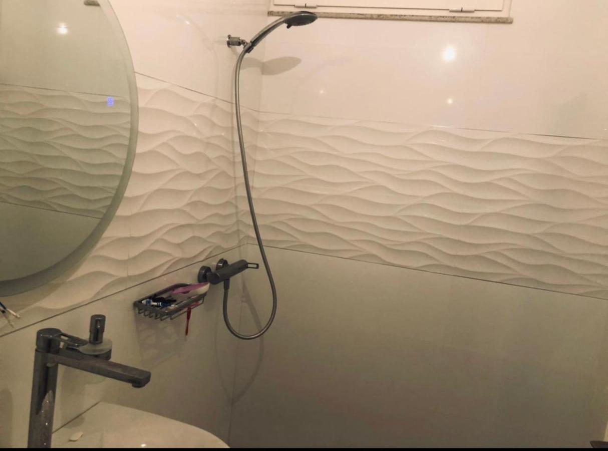 Beach Luxury Apartment Shengjin เลเจอ ภายนอก รูปภาพ