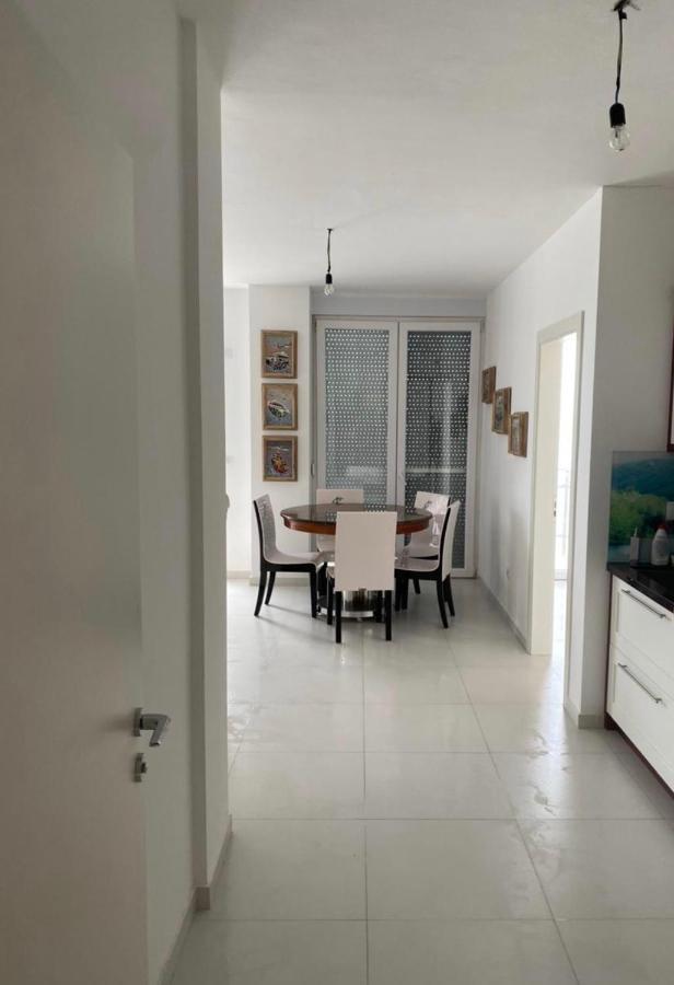 Beach Luxury Apartment Shengjin เลเจอ ภายนอก รูปภาพ
