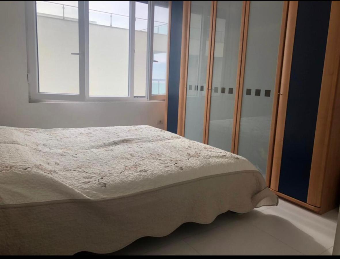 Beach Luxury Apartment Shengjin เลเจอ ภายนอก รูปภาพ