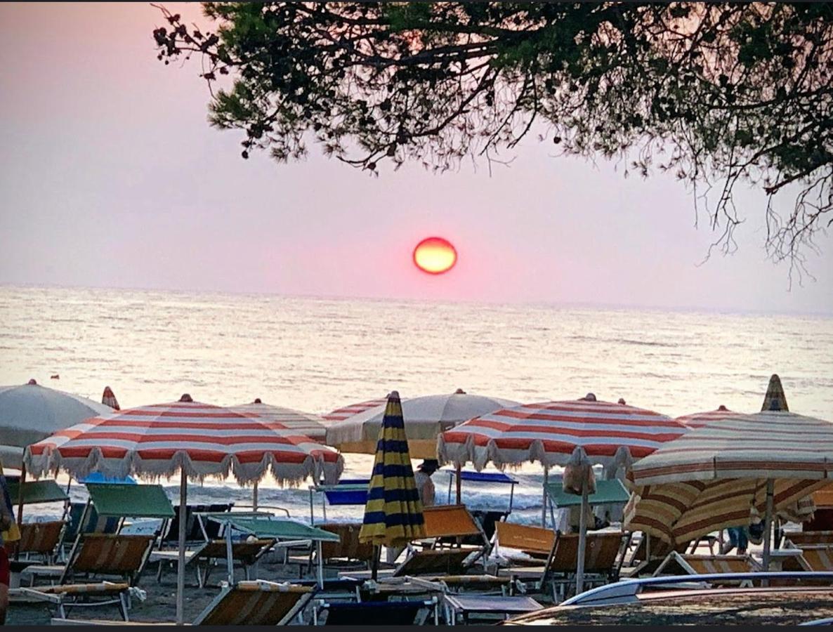 Beach Luxury Apartment Shengjin เลเจอ ภายนอก รูปภาพ