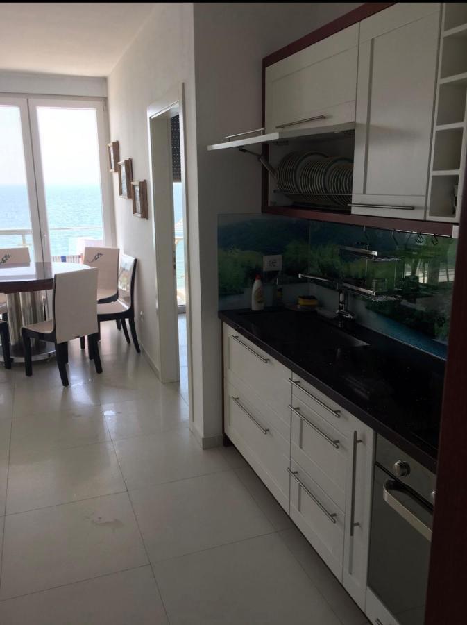 Beach Luxury Apartment Shengjin เลเจอ ภายนอก รูปภาพ